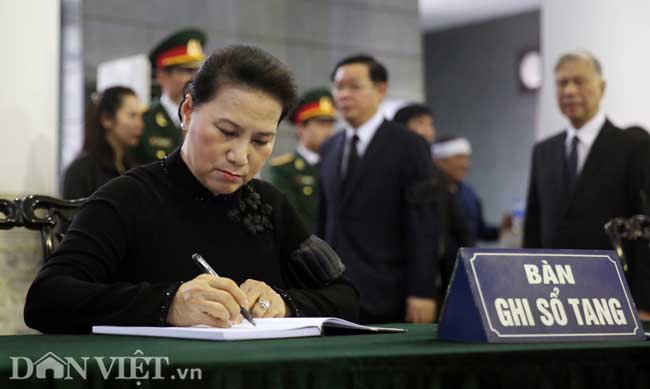 ẢNH: Lãnh đạo Đảng, Nhà nước viếng Trung tướng Đồng Sỹ Nguyên - 12