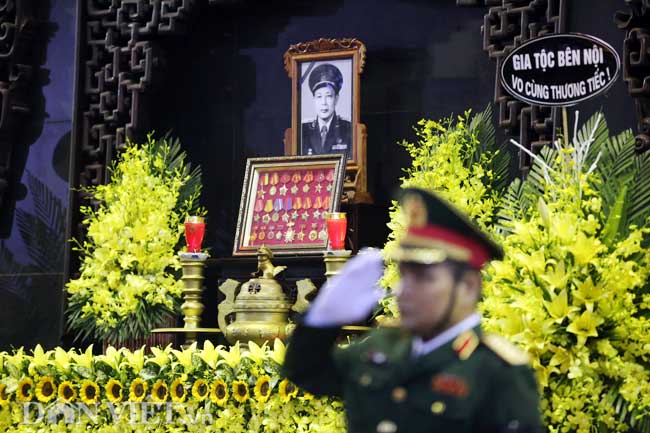 ẢNH: Lãnh đạo Đảng, Nhà nước viếng Trung tướng Đồng Sỹ Nguyên - 13