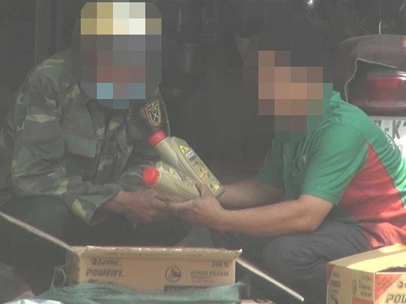 Điều tra: Đột nhập vào các 'tụ điểm' nhớt giả ở TP.HCM - 5