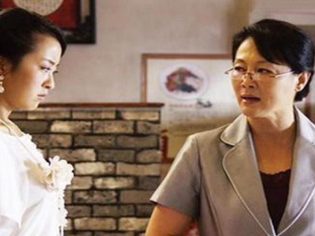 Bạn trẻ - Cuộc sống - Không chịu nổi mẹ chồng, con dâu bật tanh tách, còn đòi ly hôn