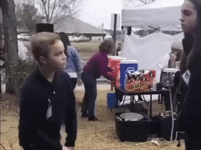 Tranh vui - Những tình huống xui xẻo chỉ muốn độn thổ