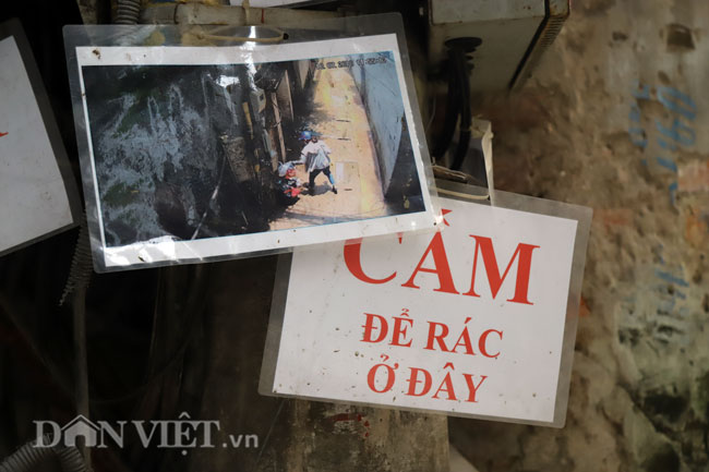 Ngõ nhỏ Hà Nội "quá gắt": Dán đầy ảnh người đổ rác trộm - 3