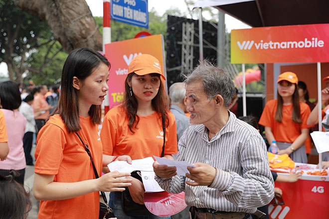 Nhà mạng Vietnamobile khởi động chương trình tích điểm tri ân khách hàng - 1