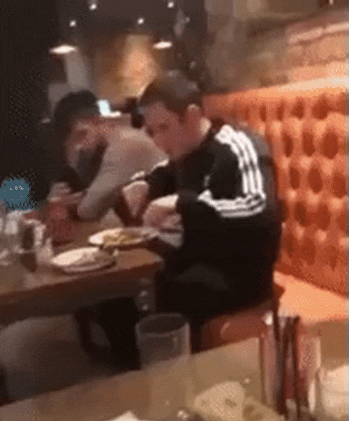 Những tình huống xui xẻo chỉ muốn độn thổ - 9