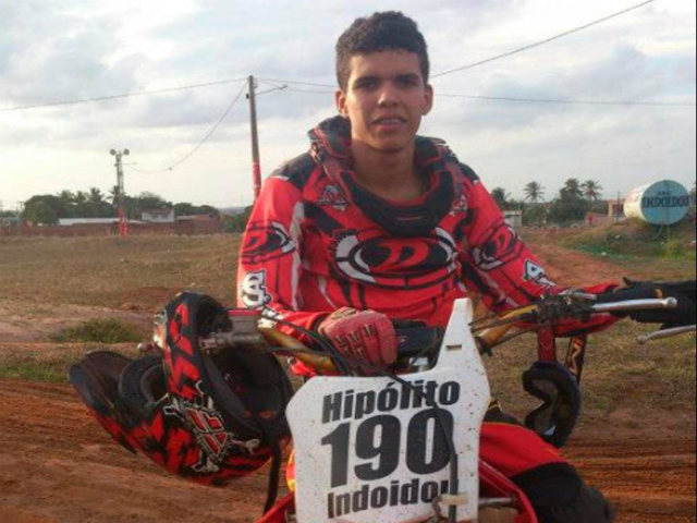 Tai nạn mô tô khủng khiếp: Nhà vô địch 26 tuổi tử nạn