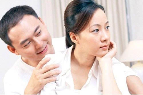 Chồng chăm sóc từng ly từng tí vẫn hoang mang "không có tình yêu" - 1