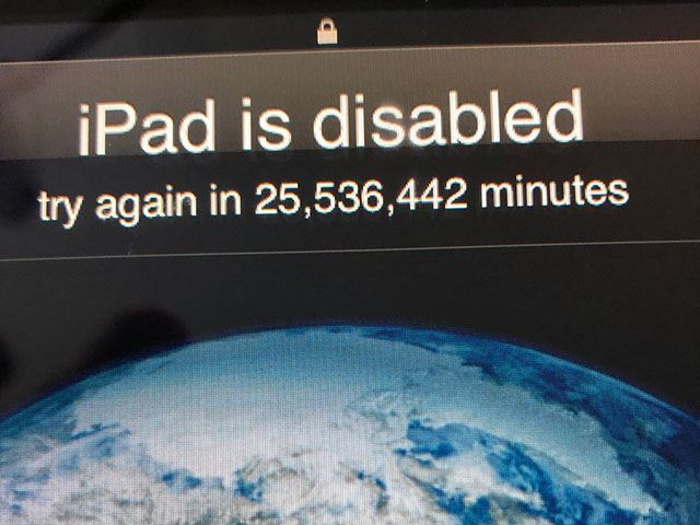 Thời trang Hi-tech - Chờ đợi… 48 năm để mở khóa iPad vì con trẻ nghịch dại