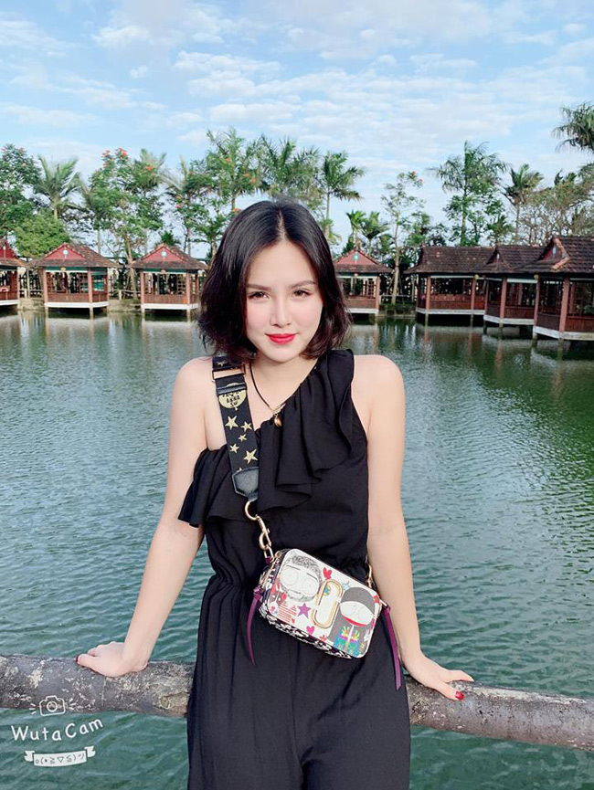 Đặng Ngân có cuộc sống đáng ghen tị với những chuyến du lịch xa hoa.&nbsp;