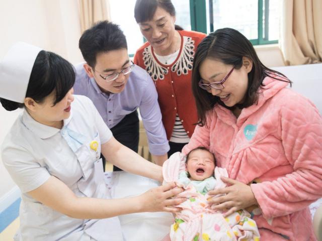 Thế giới - Trung Quốc sắp hết tiền trả cho người về hưu