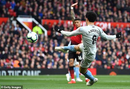 Chi tiết MU - West Ham: Những phút cuối nghẹt thở (KT) - 8