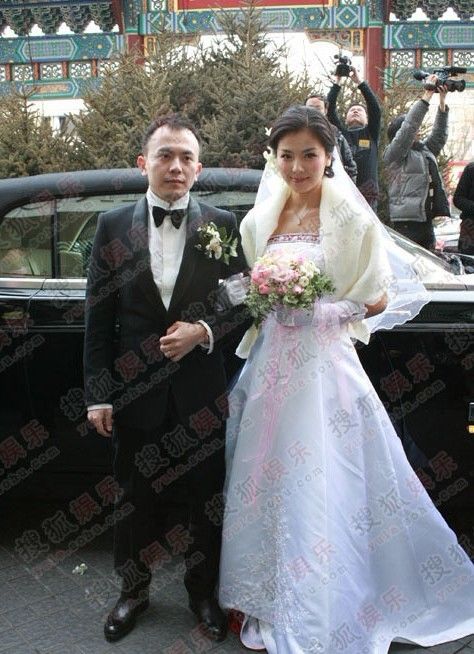 Đại mỹ nhân còng lưng trả nợ hơn 1000 tỷ cho chồng đại gia phá sản - 4