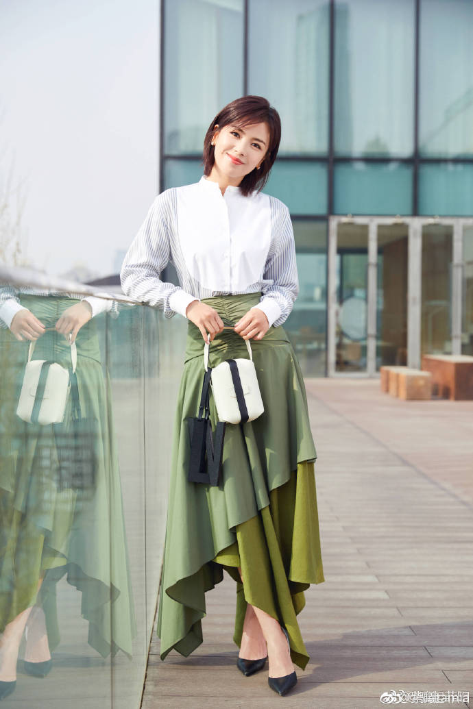 Đại mỹ nhân còng lưng trả nợ hơn 1000 tỷ cho chồng đại gia phá sản - 7