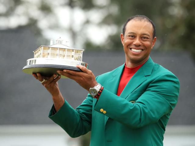 Thể thao - Tiger Woods vô địch chấn động: "Cỗ máy hái tiền" tỷ đô vẫn chạy tốt