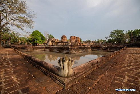 Vẻ đẹp đền Muang Tam của Thái Lan - 2