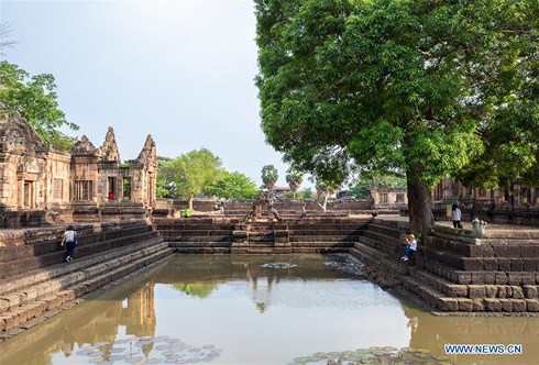 Vẻ đẹp đền Muang Tam của Thái Lan - 4