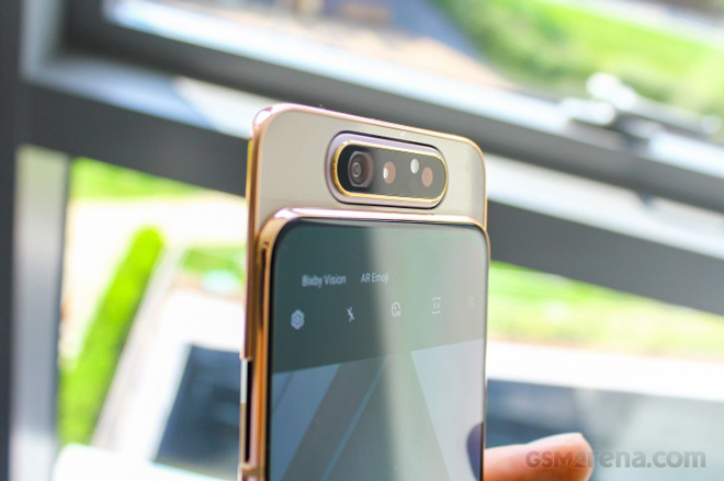 Trên tay Galaxy A80 - Smartphone trượt camera đầu tiên của Samsung - 4