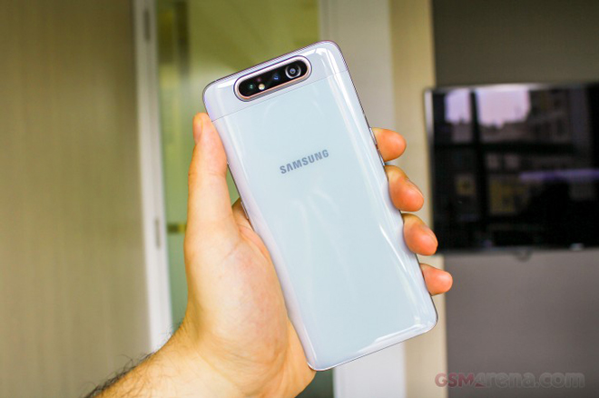 Trên tay Galaxy A80 - Smartphone trượt camera đầu tiên của Samsung - 9