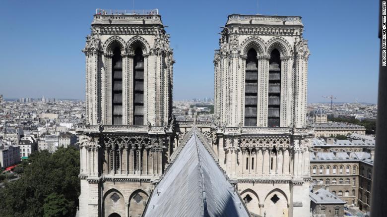 Cổ vật quý nhất của Nhà thờ Đức Bà Paris ra sao sau vụ cháy kinh hoàng? - 2