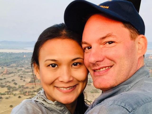 Đời sống Showbiz - Chồng cũ Hồng Nhung "si tình" bên vợ mới sau đám cưới