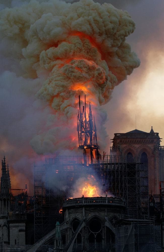 Cháy Nhà thờ Đức bà Paris: Nguyên nhân do đâu? - 1