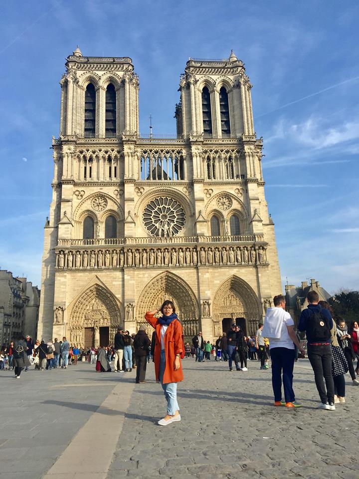Nhà thờ Đức Bà Paris 15 phút trước khi bị ngọn lửa thiêu rụi - 1