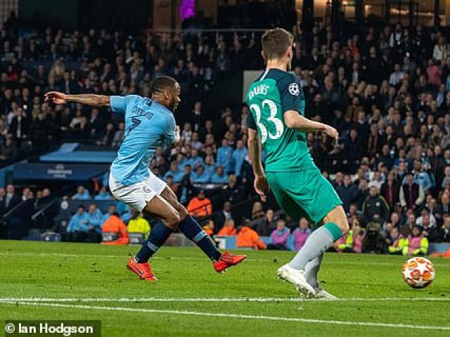 Tứ kết cúp C1: Thành Manchester bi thương, tuyệt đỉnh Messi và Ajax