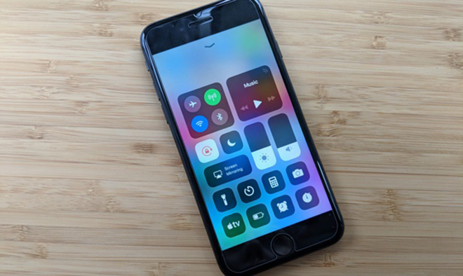 Apple sắp ra mắt iPhone 8 phiên bản giá mềm, xài chip A13 - 1