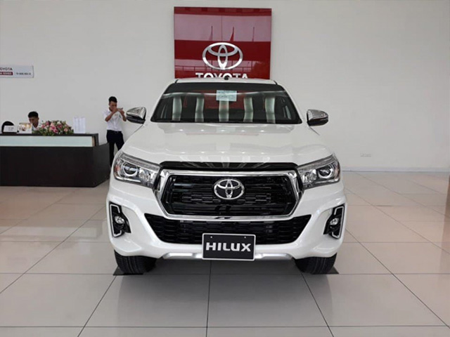 Tin tức ô tô - Giá lăn bánh xe Toyota Hilux 2019 - Mua xe Toyota Hilux trả góp thủ tục đơn giản, nhanh gọn