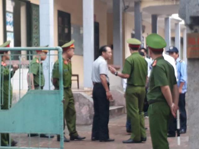 Pháp luật - Xử kín vụ cựu Phó phòng Cảnh sát Kinh tế và 3 doanh nhân xâm hại nữ sinh lớp 9