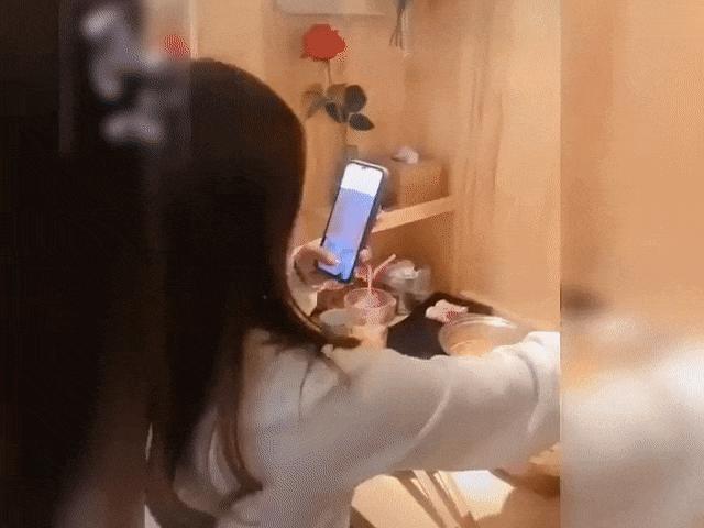 Video Clip Cười - Chăm chỉ đi ăn lẩu sẽ nhanh thoát kiếp FA