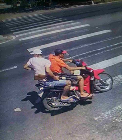 Ngang nhiên mang súng, bắn người giữa ban ngày - 1