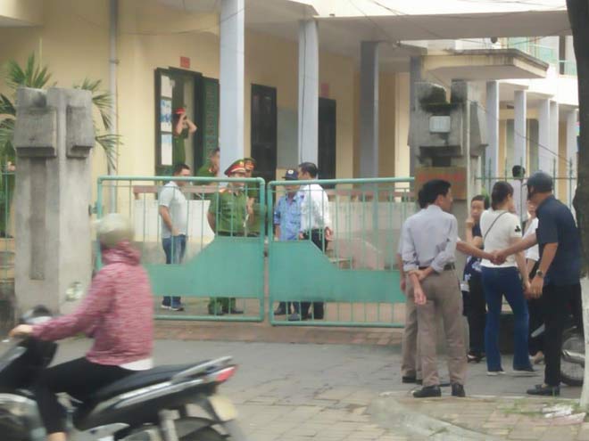 Xử kín vụ cựu Phó phòng Cảnh sát Kinh tế và 3 doanh nhân xâm hại nữ sinh lớp 9 - 2