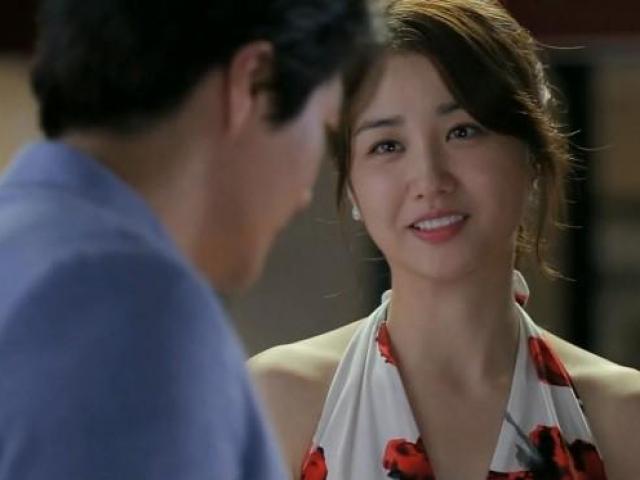 Bạn trẻ - Cuộc sống - Giật mình khi biết sự thật về người yêu thánh thiện, mỗi lần nắm tay phải xin phép