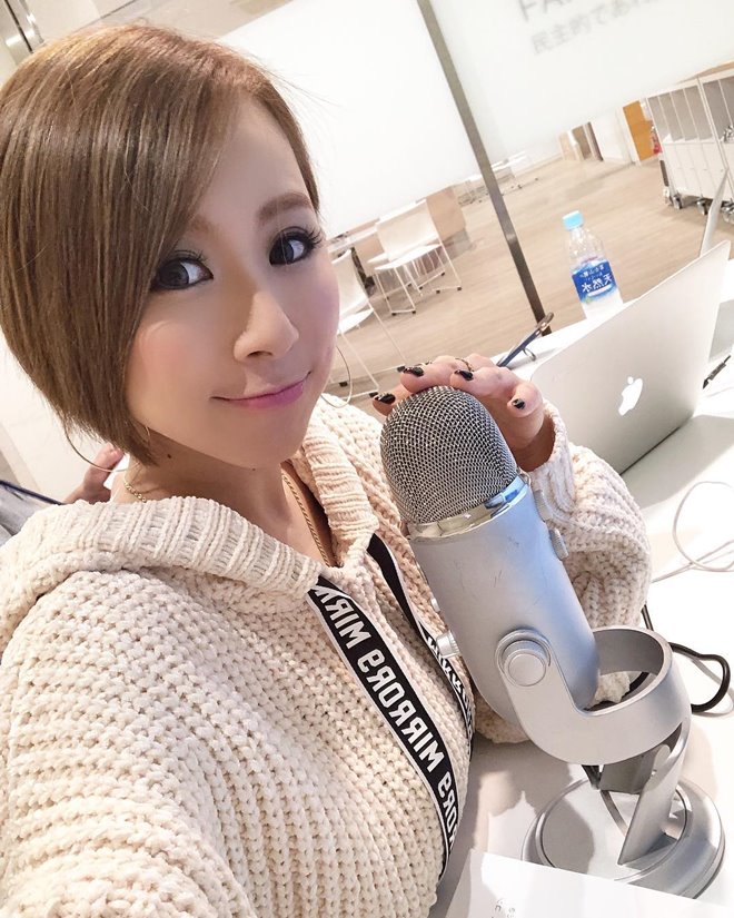 Fan nam Nhật Bản lo lắng khi hàng loạt cô đào gợi cảm tuyên bố giải nghệ - 2