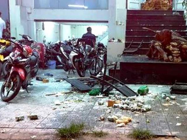 Pháp luật - Hàng chục "anh chị" đâm chém loạn xạ như phim trong đêm