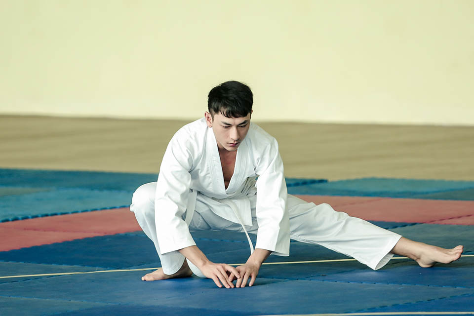 Isaac nhóm 365 từ bỏ vẻ thư sinh, đi học võ Judo vì lý do này - 1