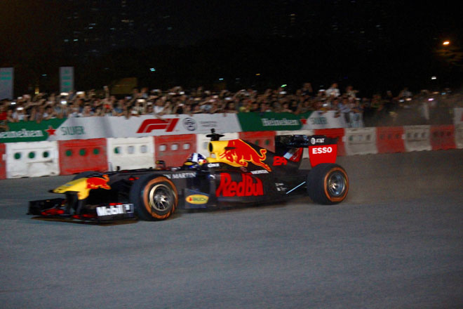 Xem đua xe F1 ở Hà Nội, khán giả phải bỏ bao nhiêu tiền? - 1