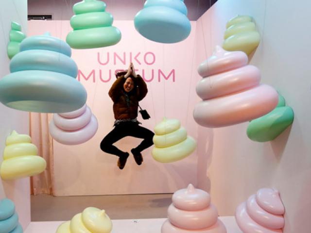 Phi thường - kỳ quặc - Triển lãm phân người đầu tiên trên thế giới