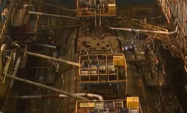 Putin sắp có tàu ngầm dài nhất thế giới đầy uy lực - 2