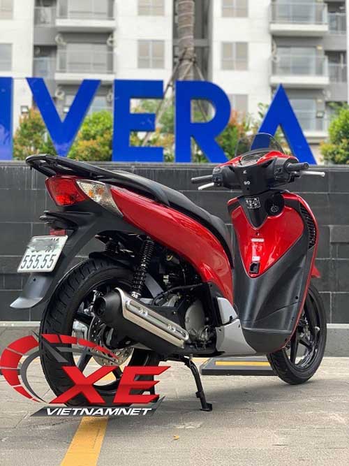 Honda SH lục quý 9 về tay đại gia giá gần 2 tỷ - 4