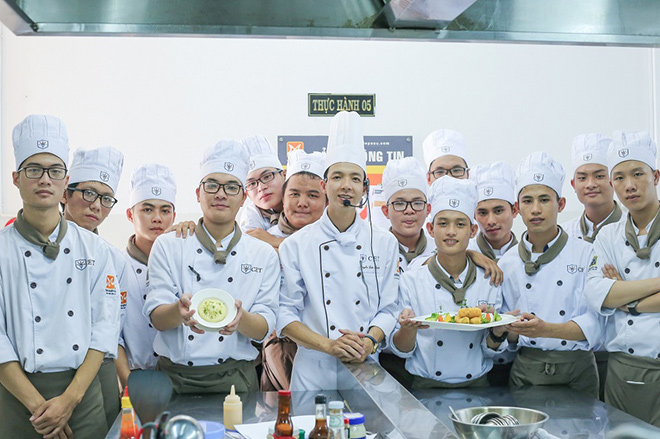 Trường Trung cấp Kinh tế - Du lịch TP.HCM (CET) tuyển sinh năm 2019 - 1