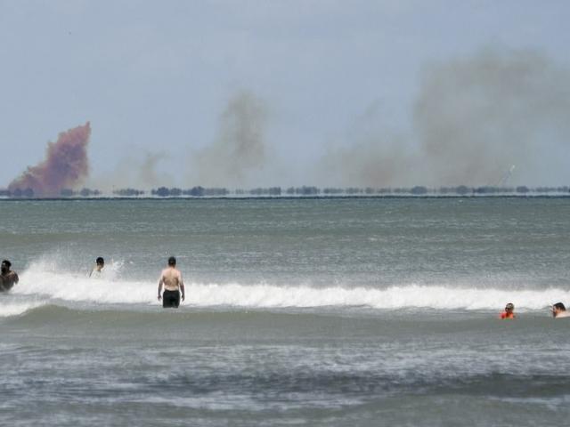 Thế giới - Mỹ: Khói bốc mù trời trong sự cố thử nghiệm tàu vũ trụ