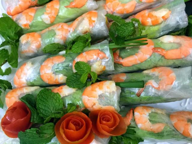 Ẩm thực - Hướng dẫn cách làm gỏi cuốn tôm thịt giải nóng ngày hè