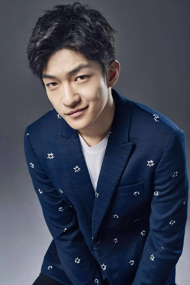 "Ngũ A Ca" bị phát hiện cặp kè 2 cô gái khác nhau chỉ trong 24h - 6