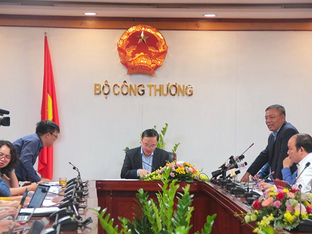 Chủ nhà hàng, người dân &#34;méo mặt&#34; vì hoá đơn tiền điện tăng sốc - 3