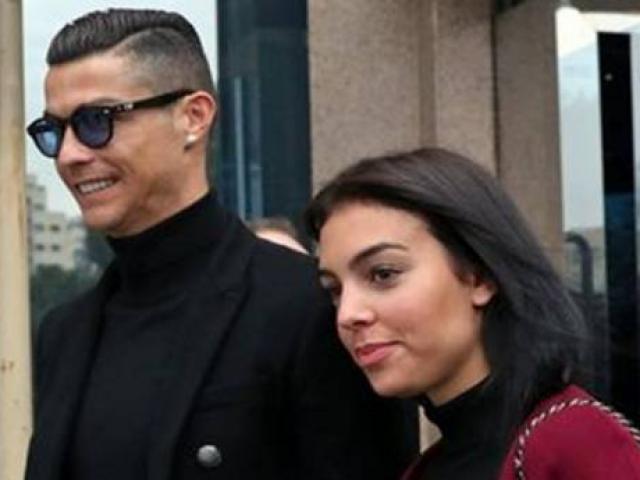 Ronaldo làm Vua Serie A: Bạo chi hưởng lạc với mỹ nữ, thiên hạ trầm trồ