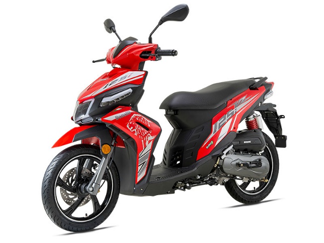 Hệ thống treo Kayaba vời lò xo phuộc lồng ở phía trước và giảm xóc đơn dầm dầu ở phía sau.