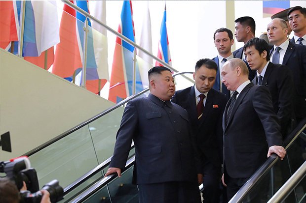 Sang Nga, Kim Jong Un nói với Putin &#34;ý đồ xấu&#34; của Mỹ - 1