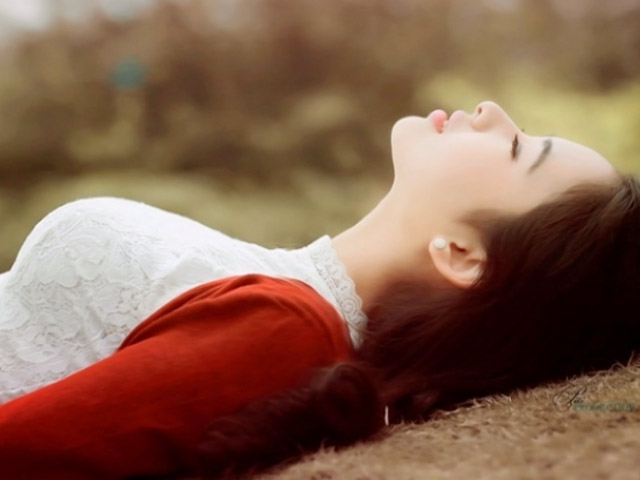 Bạn trẻ - Cuộc sống - Đau khổ và bế tắc vì mất “cái ngàn vàng” năm 17 tuổi