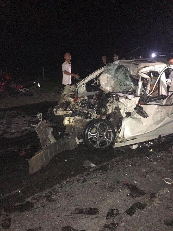 Nóng 24h qua: Ám ảnh với phản ứng của tài xế container sau tai nạn chết người - 4